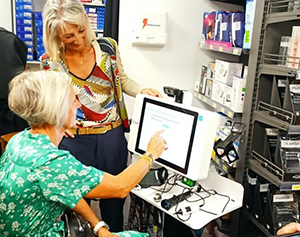 Borne de téléconsultation en pharmacie_La Drôme & IPM France