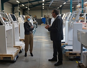 Presidente du departement-IPM France-visite production bornes interactives-9 mars 2021