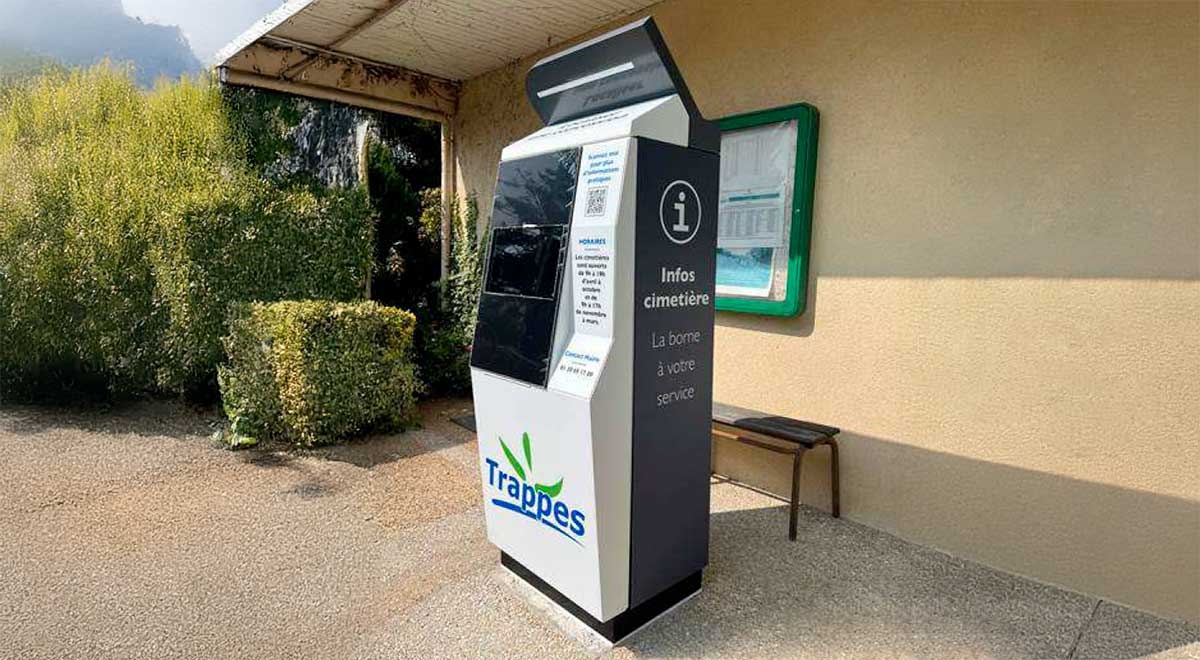 Totem-d'information-voyageur-Valence-Romans-Mobilités-IPM-France