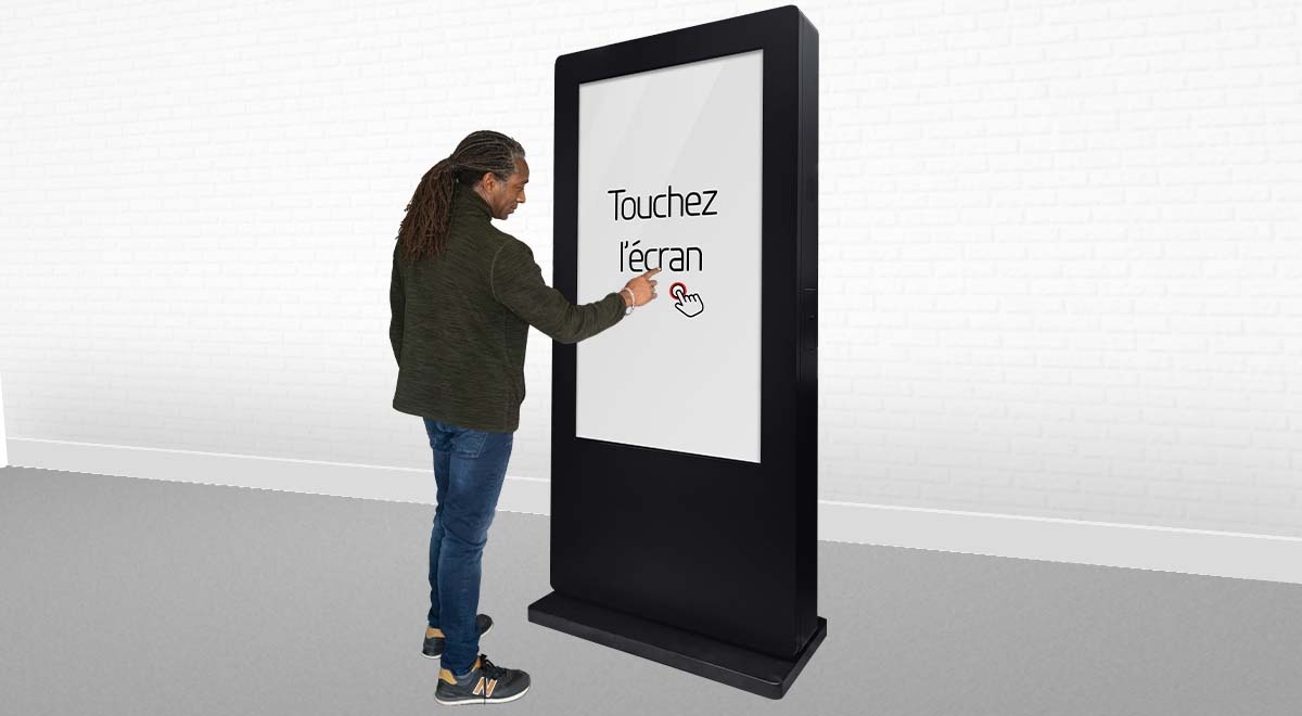 Totem-outdoor-IPM France_bornes tactiles