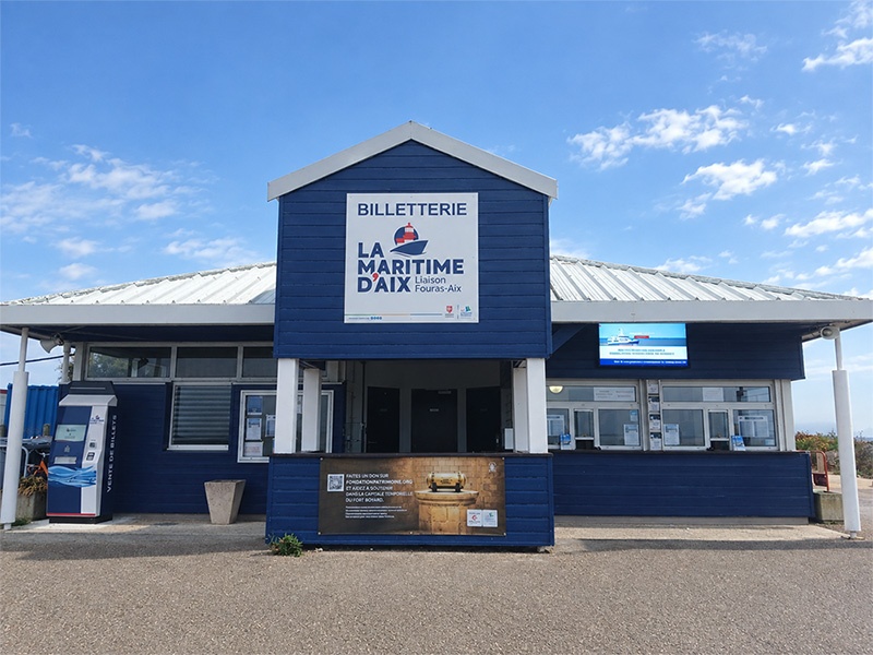 Borne interactive de billetterie Keolis Maritime Fouras Aix - IPM France