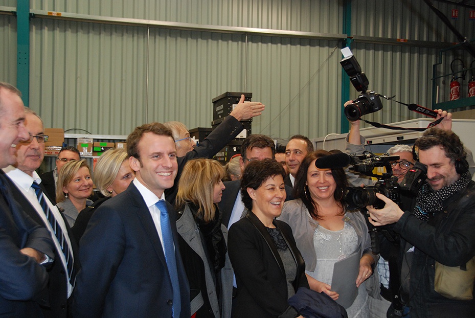 Kiosco interactivo Emmanuel Macron